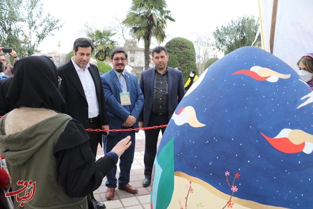 شرکت کنندگان جشنواره تخم مرغ های رنگی لاهیجان تجلیل شدند