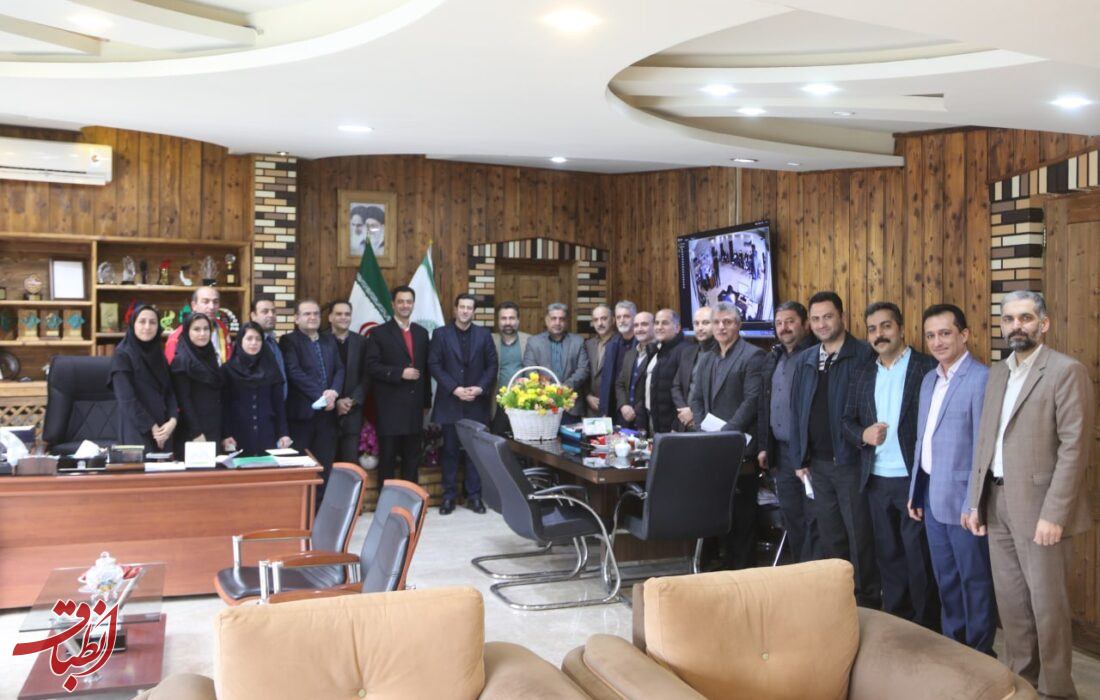 مدیران و کارکنان شهرداری از تلاش های رضا زنده دل شهردار لاهیجان تقدیر کردند