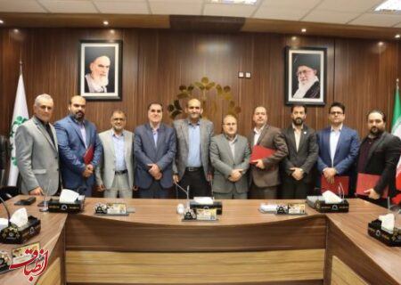 تقدیر کمیسیون فرهنگی اجتماعی ورزشی شورای شهر رشت از مدیران سازمانهای تابعه این کمیسیون ؛ سازمان فرهنگی اجتماعی ، سازمان سیما منظر و فضای سبز شهری و مدیر روابط عمومی و امور بین الملل شهرداری رشت