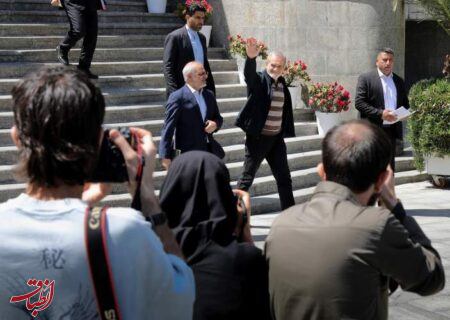 پیامک‌های حجاب و سکوت رئیس‌جمهور!